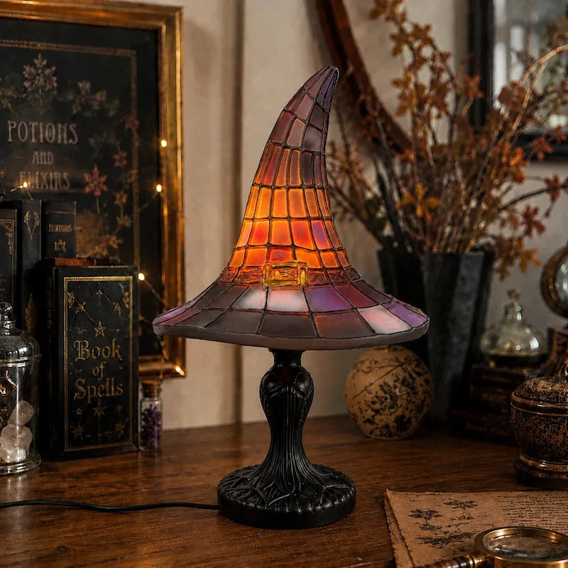 SpellShade™ | Betoverende heksenhoedlamp met juweelgloed