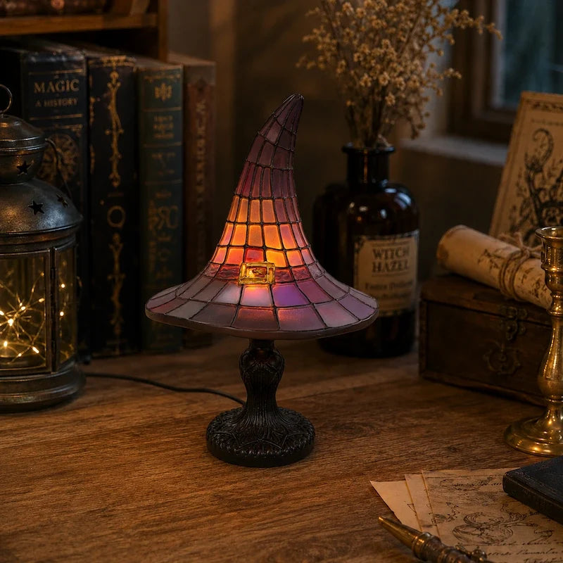 SpellShade™ | Betoverende heksenhoedlamp met juweelgloed