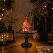 SpellShade™ | Betoverende heksenhoedlamp met juweelgloed