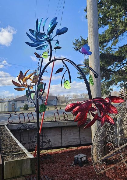 BloomSpinner™ | Dansende bloemen voor jouw tuin
