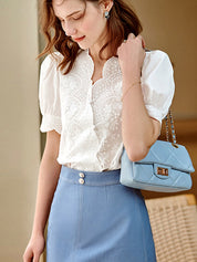 Sophia™ | Elegante Chiffon Blouse met Bloemendetails - Lumiza