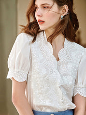 Sophia™ | Elegante Chiffon Blouse met Bloemendetails - Lumiza